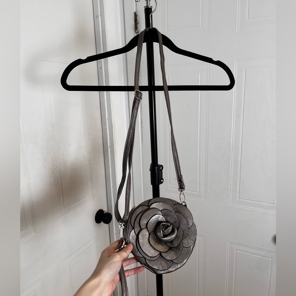 Fun Circle Flower Shoulder Bag
